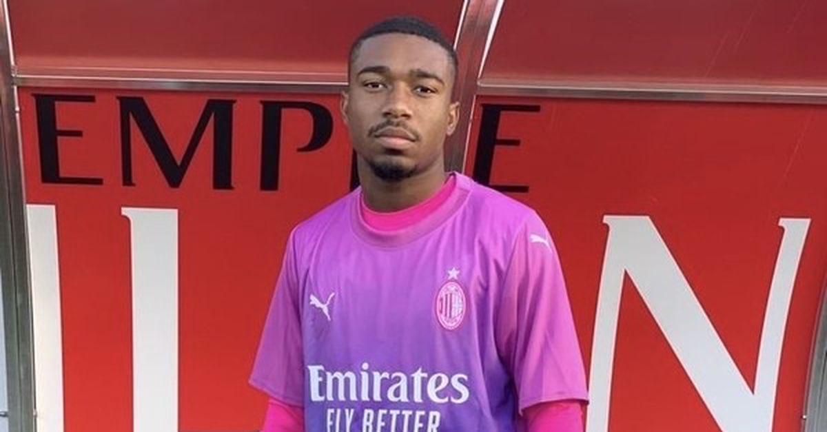 完成职业生涯首秀，西多夫儿子登泽尔代表米兰未来出场